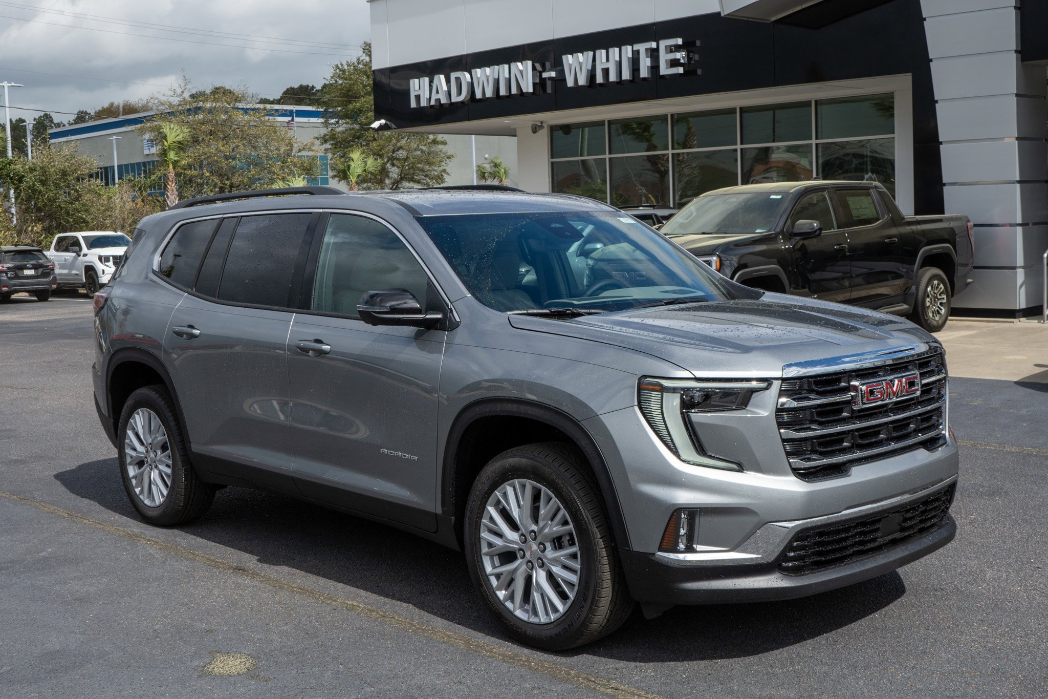 2026 GMC Acadia Elevation FWD's photo