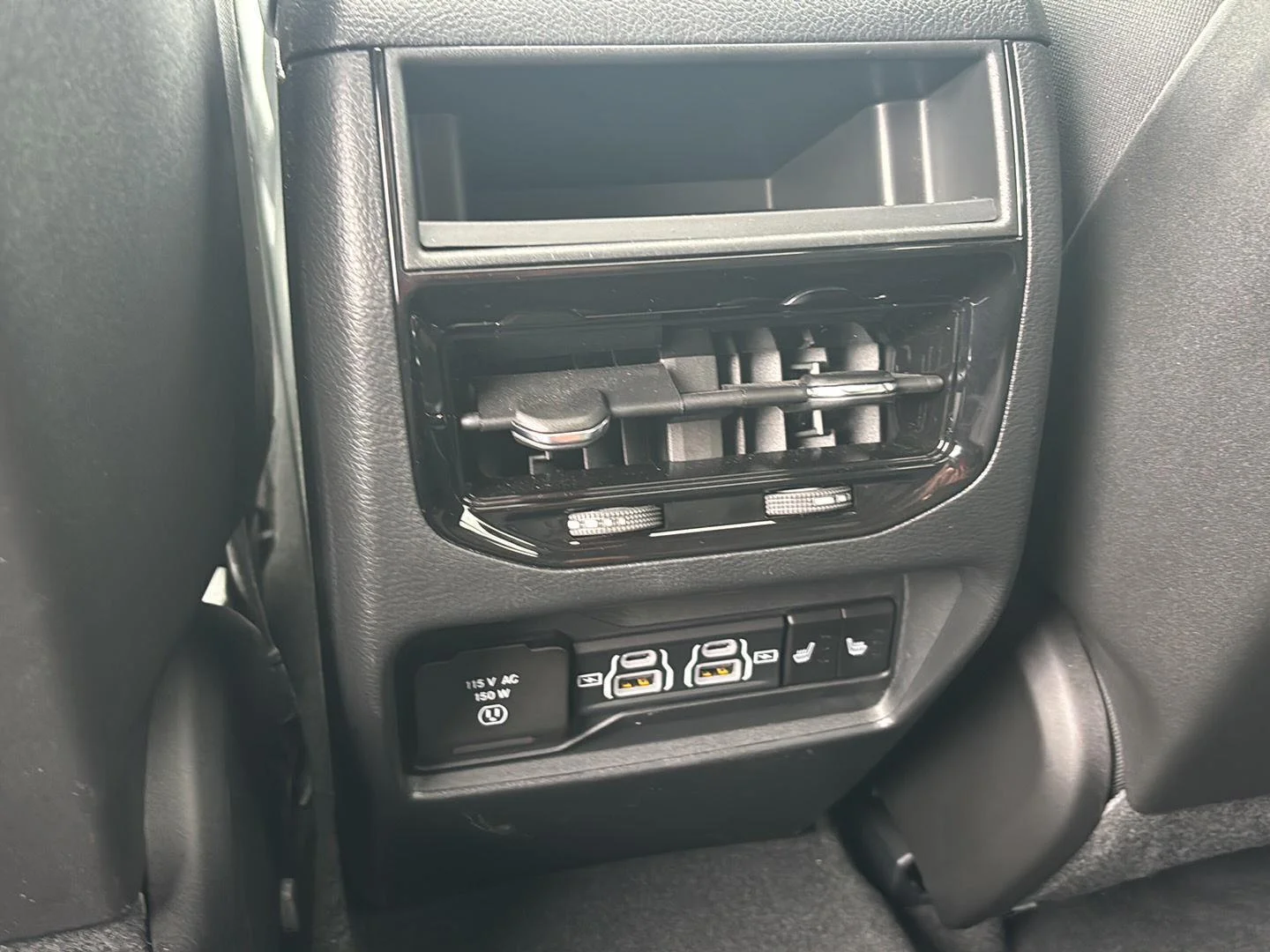 Used 2025 Silver Zynith Jeep Limited image 14