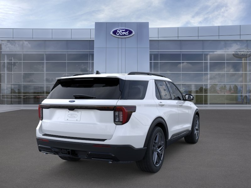 New 2026 Star White Metallic Tri-Coat Ford ST-Line image 8