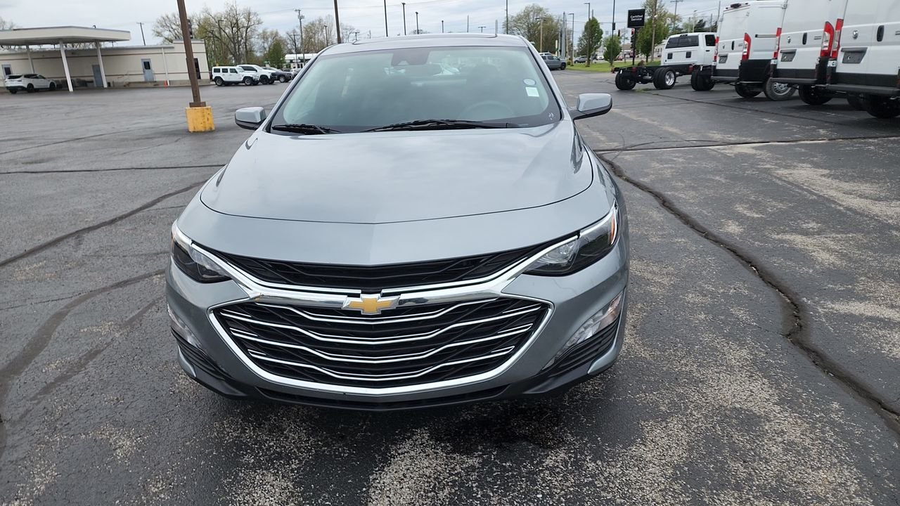 Used 2024 Gray Chevrolet LT image 3