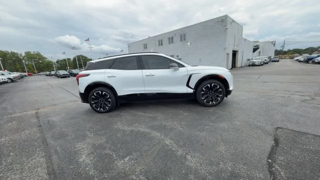 Used 2024 Chevrolet Blazer EV RS with VIN 3GNKDCRJ0RS226918 for sale in Valparaiso, IN