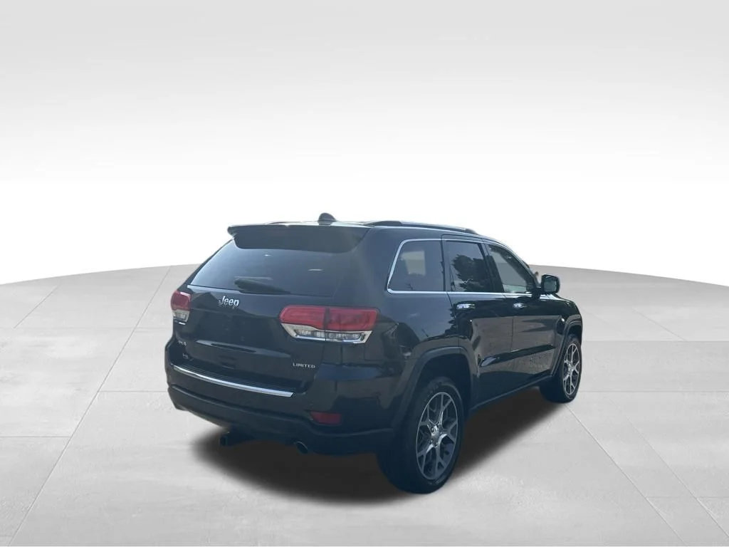 Used 2019 Red Jeep Limited image 7