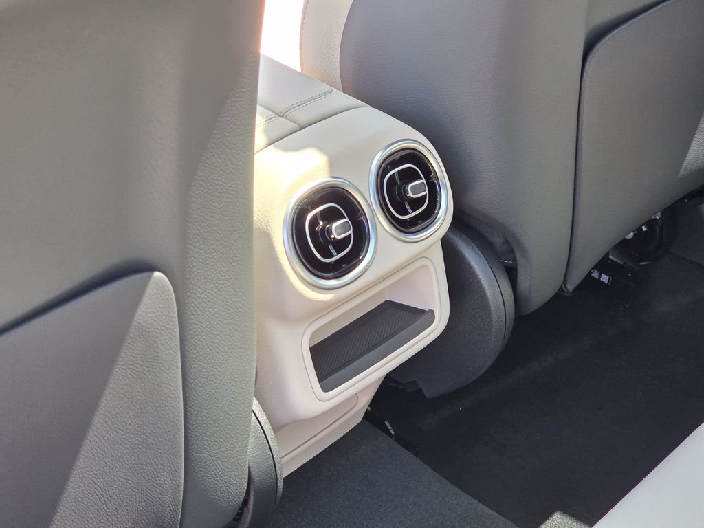 New 2026 White Mercedes-Benz GLC 300 image 17
