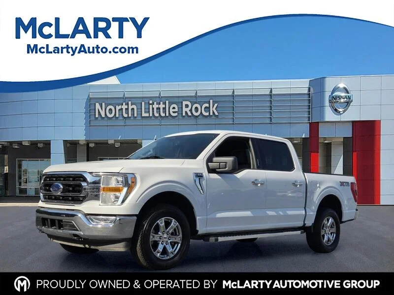 Used 2023 Oxford White FORD XLT image 1