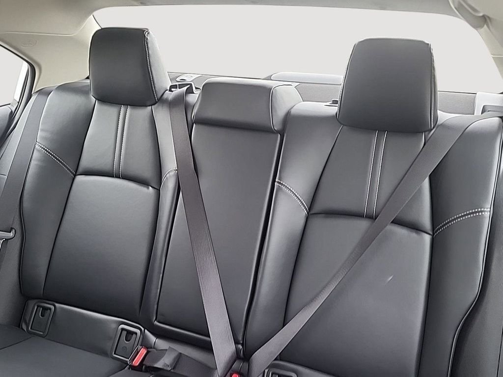 2026 Toyota Corolla XLE - Photo 20