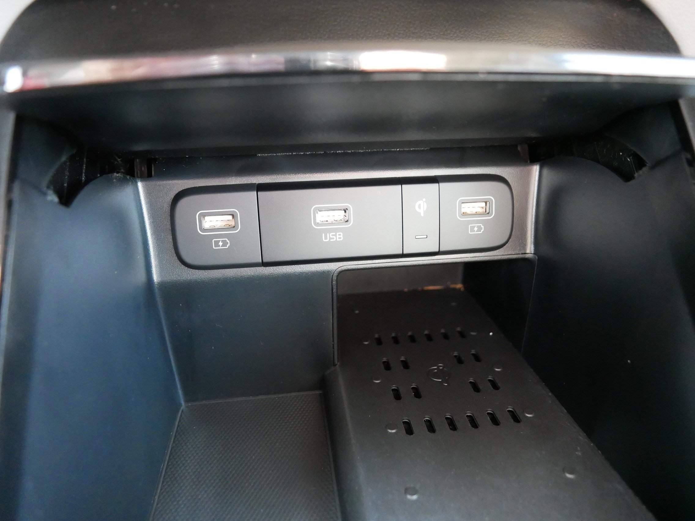 Certified Used 2023 Everlasting Silver Kia SX image 33