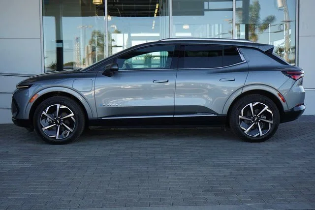 2025 Chevrolet Equinox EV LT - Photo 10