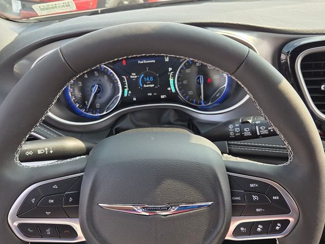 2026 Chrysler Pacifica Select - Photo 23