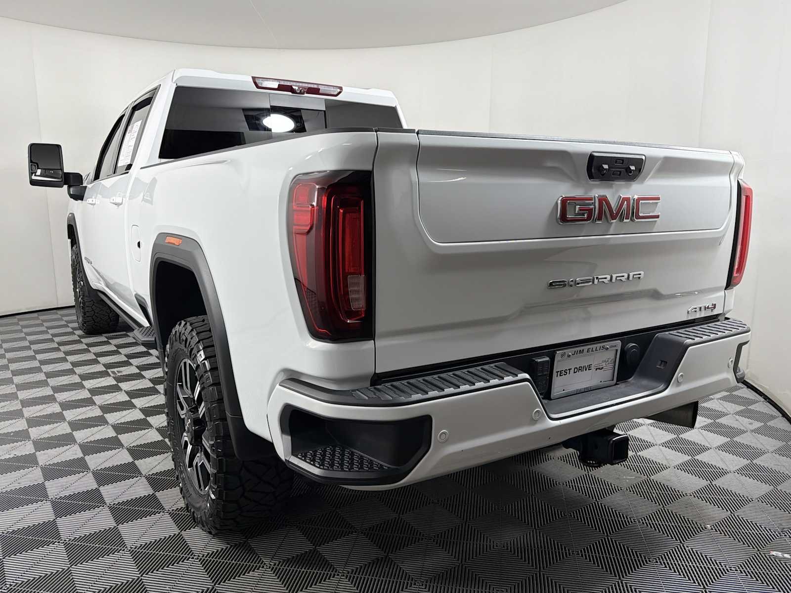 Used 2023 Summit White GMC AT4 image 4