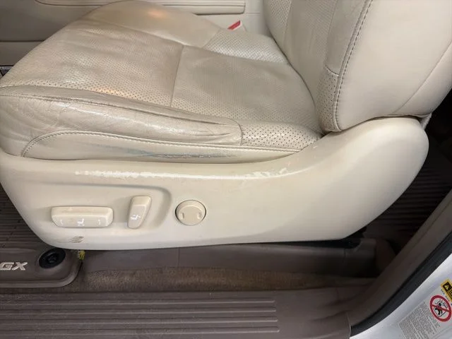 Used 2015 Starfire Pearl Lexus 460 Luxury image 10