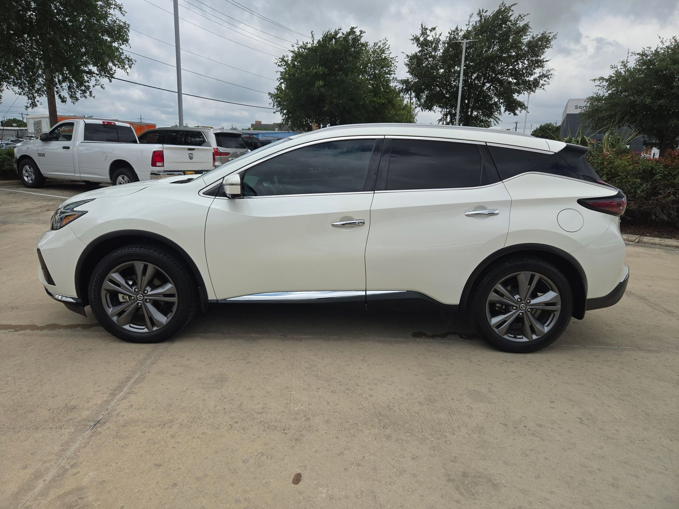 Used 2022 Pearl White Tricoat Nissan Platinum image 6