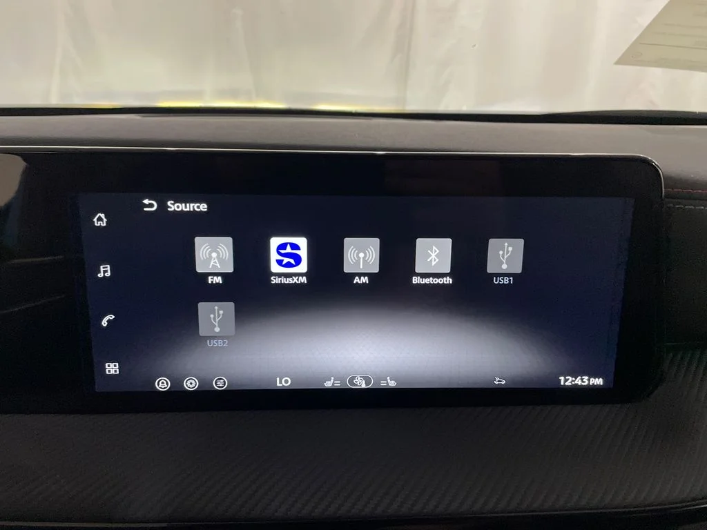 New 2026 Arctic Ice Blue Metallic / Super Black Two-tone Nissan SR image 17