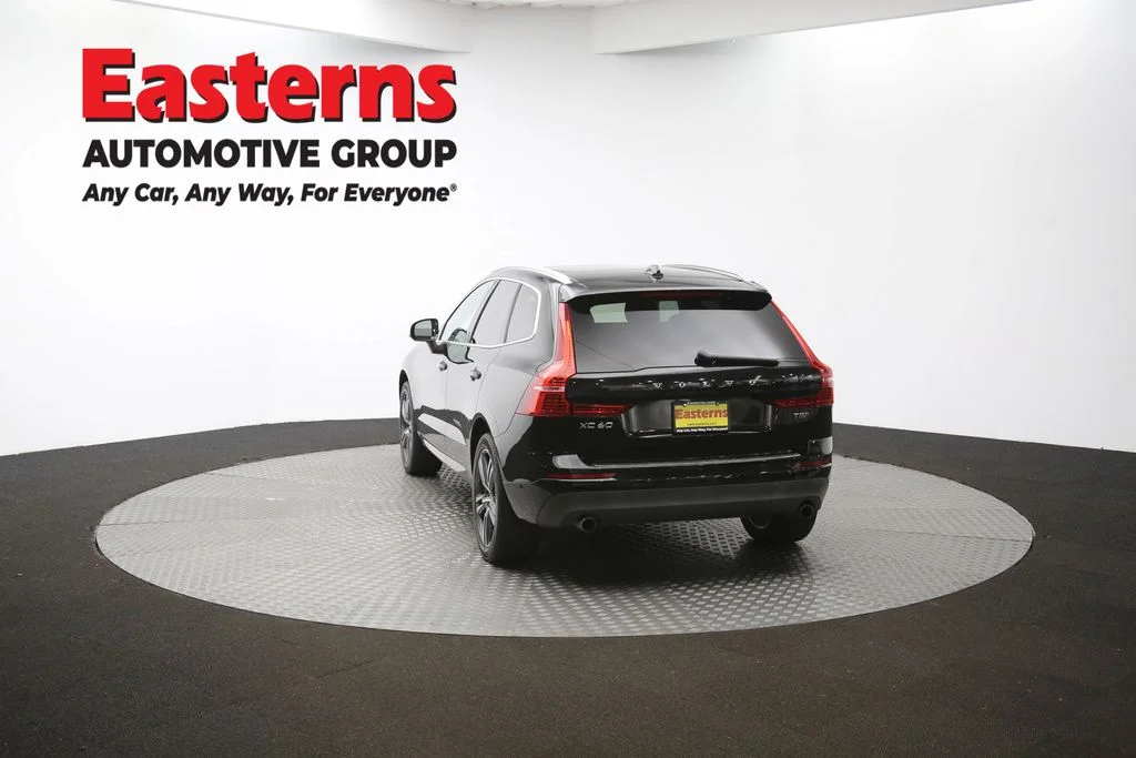 Used 2019 Black Volvo T5 Momentum image 37