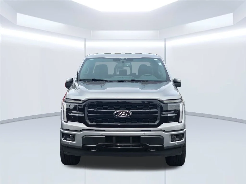 New 2026 Iconic Silver Metallic Ford Lariat® image 17