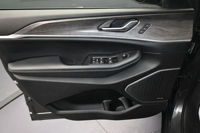 Used 2022 Gray Jeep 4xe image 28