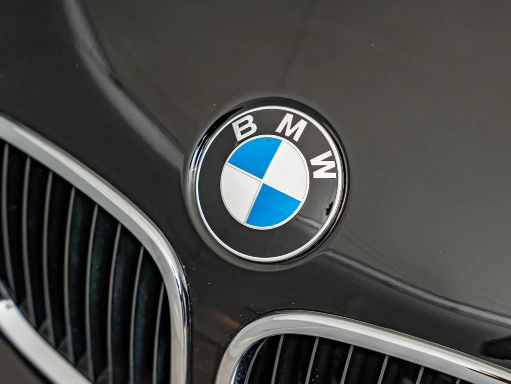 Used 2001 Jet Black BMW 2.5i image 13