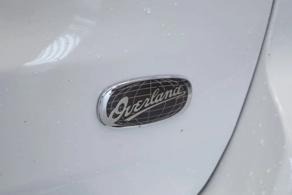 Certified Used 2020 White Jeep Overland image 17