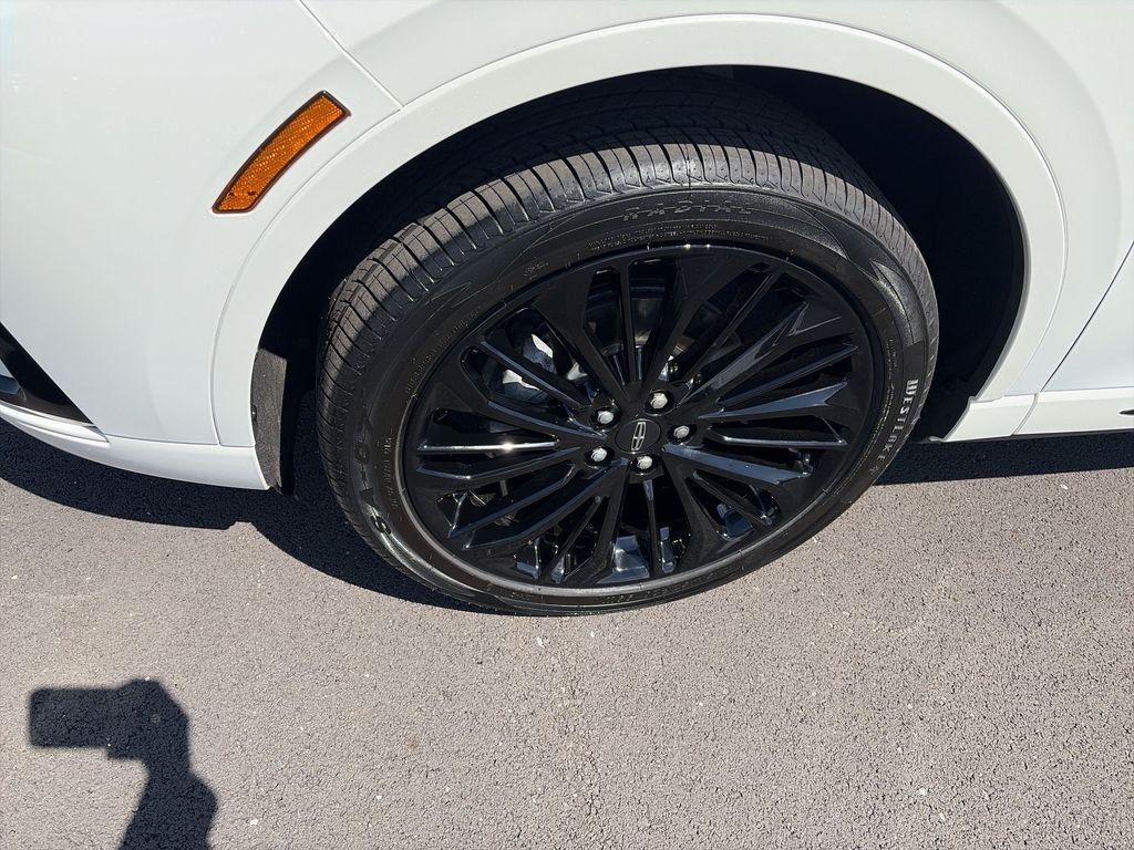 Certified Used 2023 White Lincoln Standard image 10