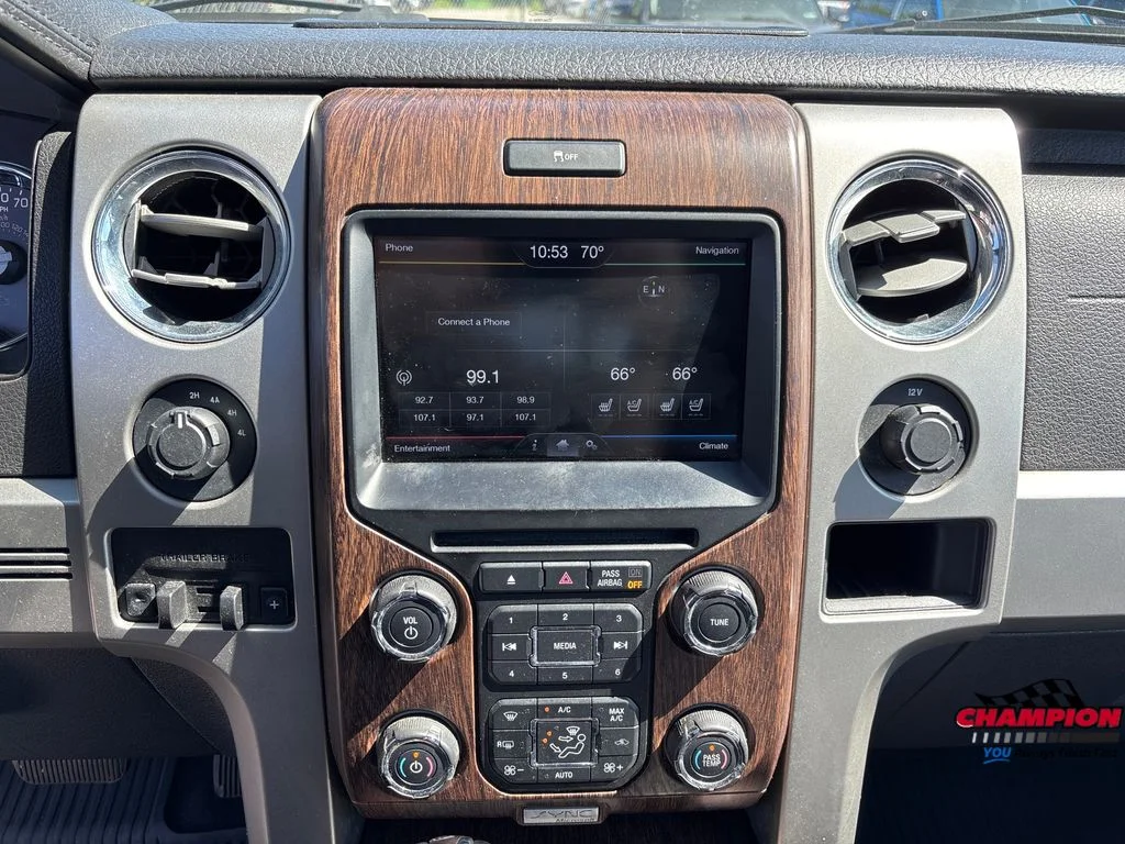 Used 2013 White Ford Lariat image 14