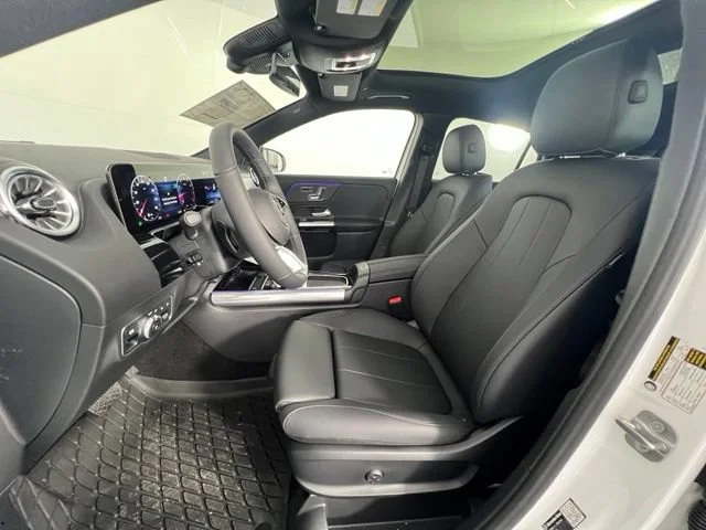 New 2026 Polar White Mercedes-Benz GLA 250 image 54