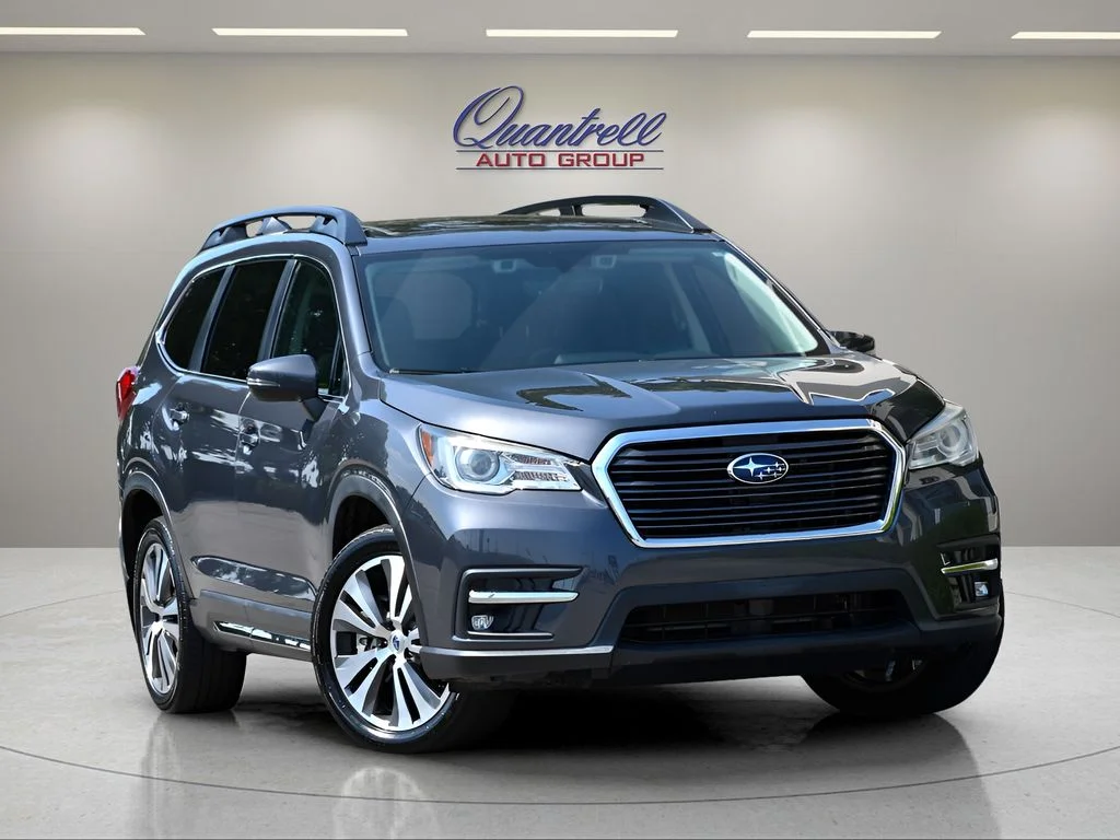 Used 2020 Magnetite Gray Metallic Subaru Limited image 1