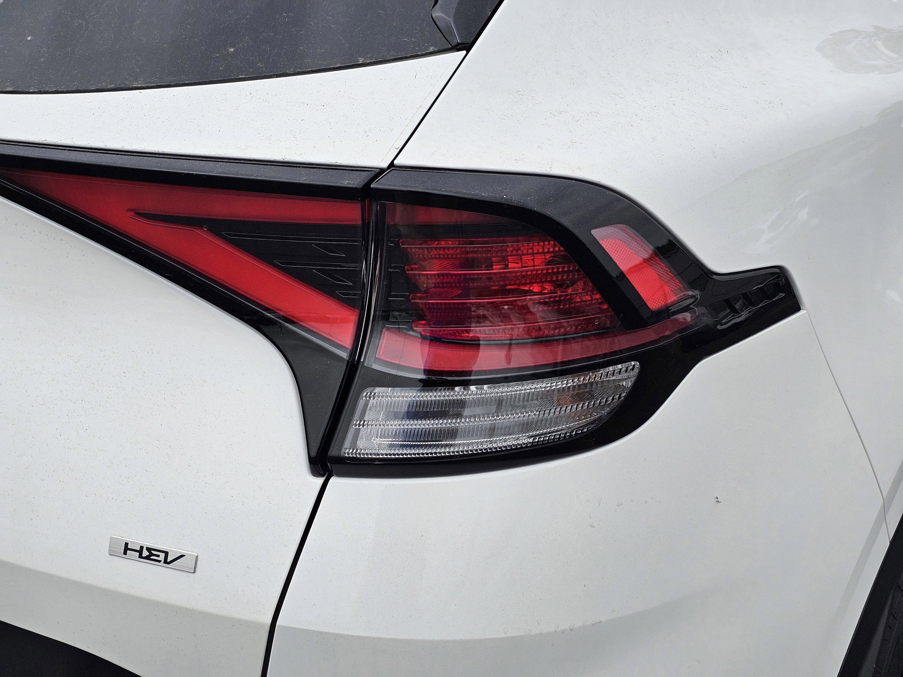 2025 Kia Sportage EX Hybrid - Photo 9