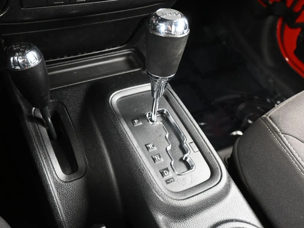 2014 Jeep Wrangler Unlimited Rubicon - Photo 19