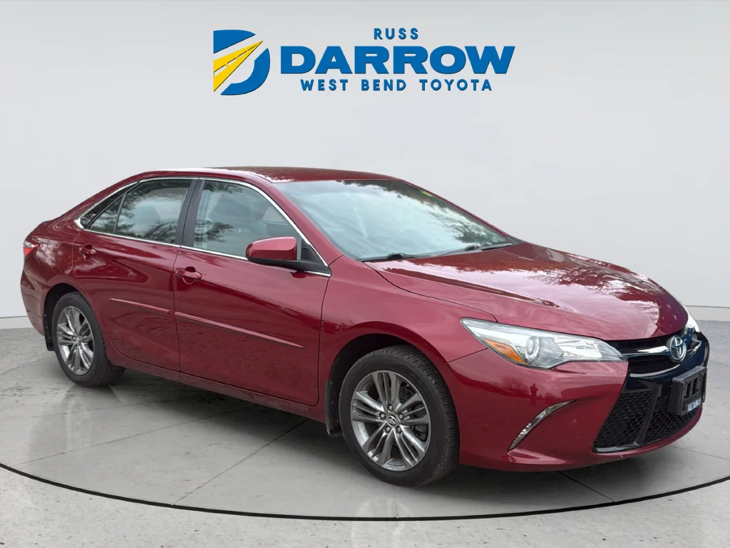 Used 2016 Red Toyota SE image 7
