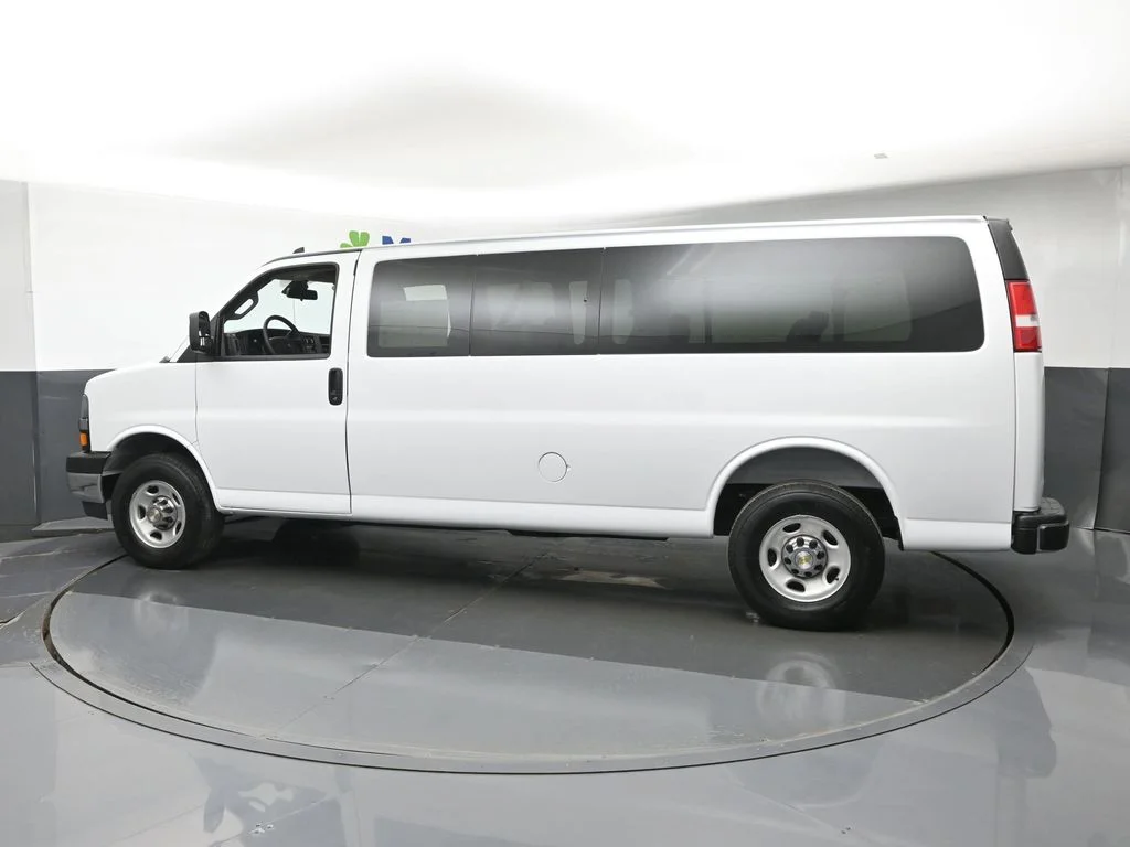 Used 2025 White Chevrolet LT image 20