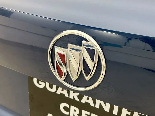 Certified Used 2023 Sapphire Metallic Buick Essence image 39