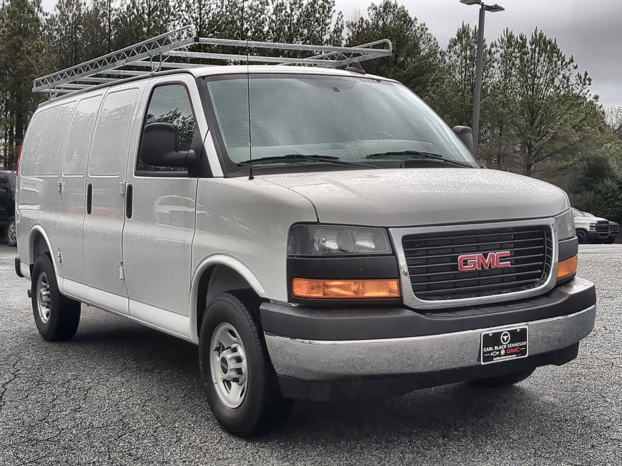 New 2025 Summit White GMC Work Van image 2