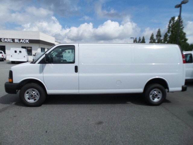 Used 2016 SUMMIT WHITE GMC Work Van image 2