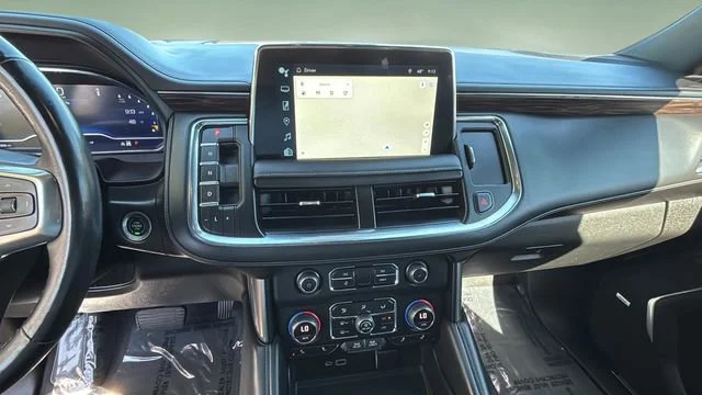 Used 2023 Summit White Chevrolet Z71 image 27