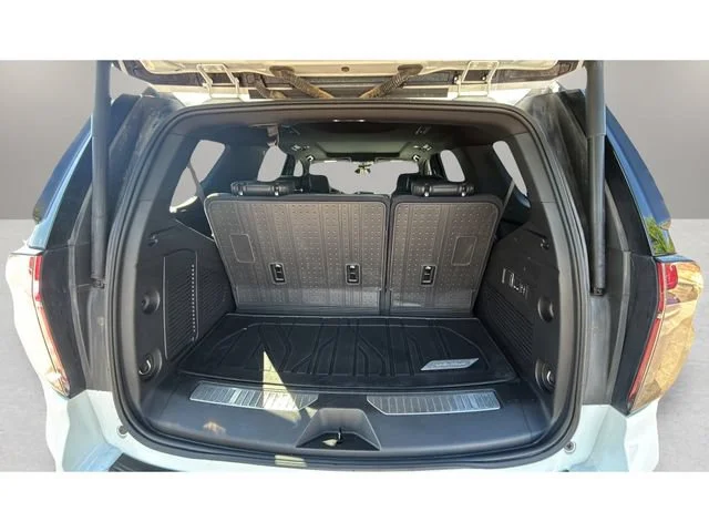 Used 2024 Summit White Chevrolet RST image 32
