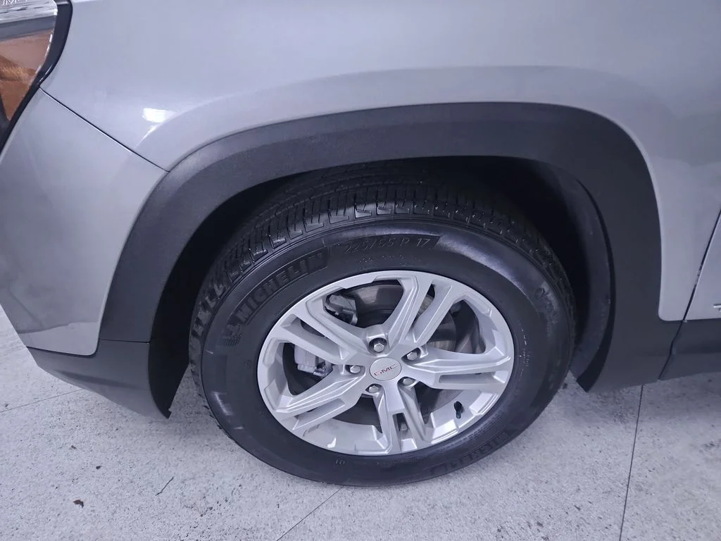 Used 2023 Silver GMC SLE image 10