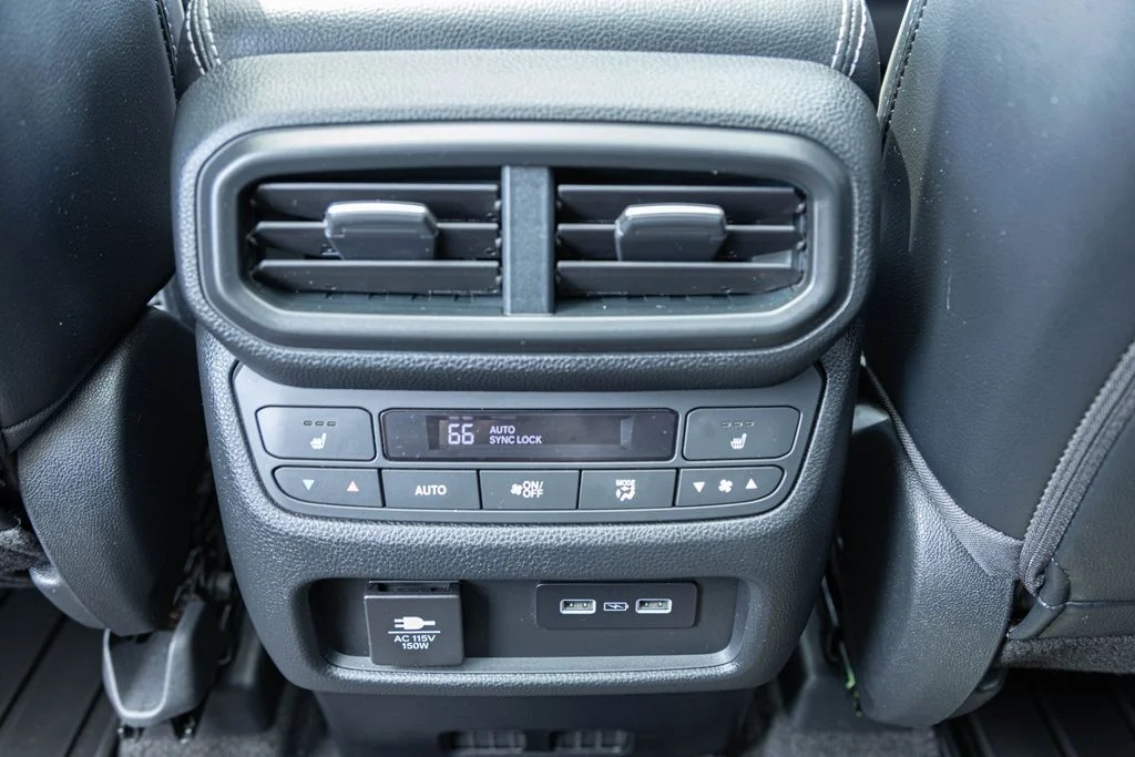 Used 2023  Honda Elite image 26