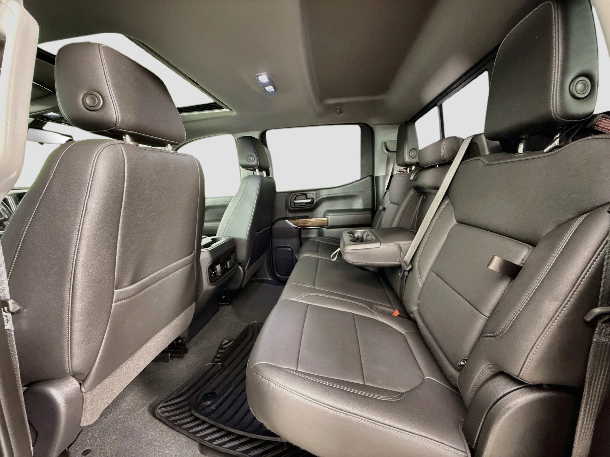 Used 2021 SHADOW GRAY METALLIC Chevrolet RST image 25