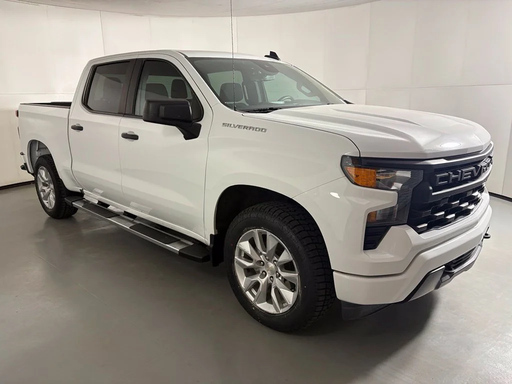 Used 2024 Summit White Chevrolet Custom image 2