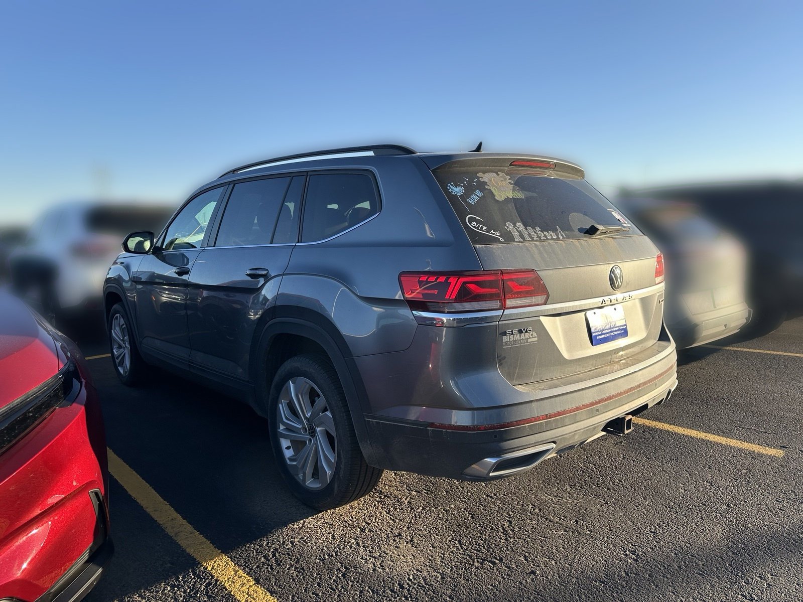 Used 2021 Gray Volkswagen 3.6L V6 SE w/Technology image 4