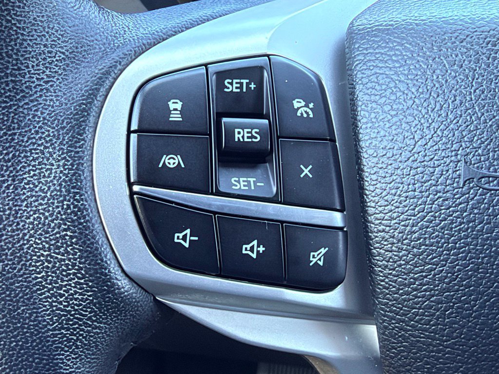 Used 2023 Silver Ford XLT image 27