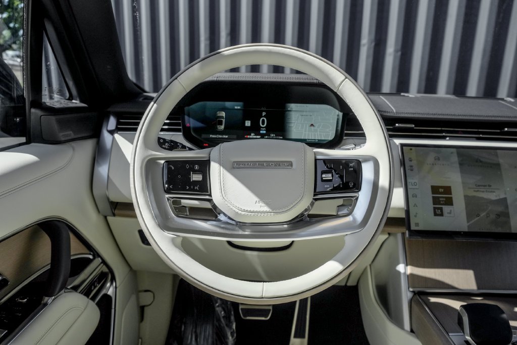 New 2027 Varesine Blue Land Rover SE image 18