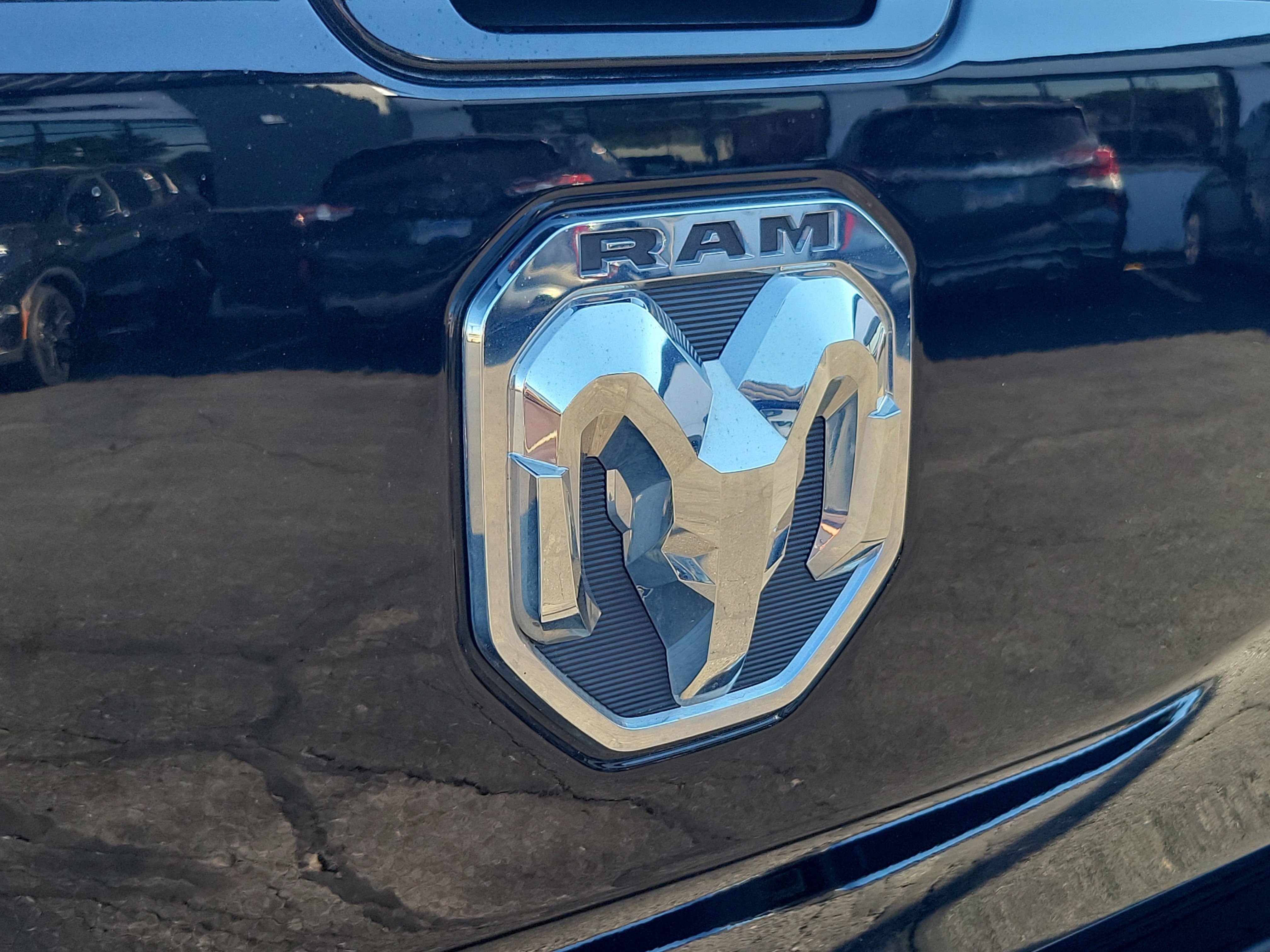 Used 2022 Diamond Black Crystal Pearlcoat Ram Big Horn image 7