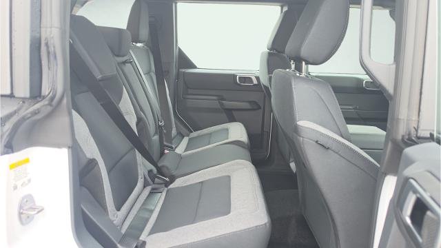 New 2026 Oxford White Ford Base image 54