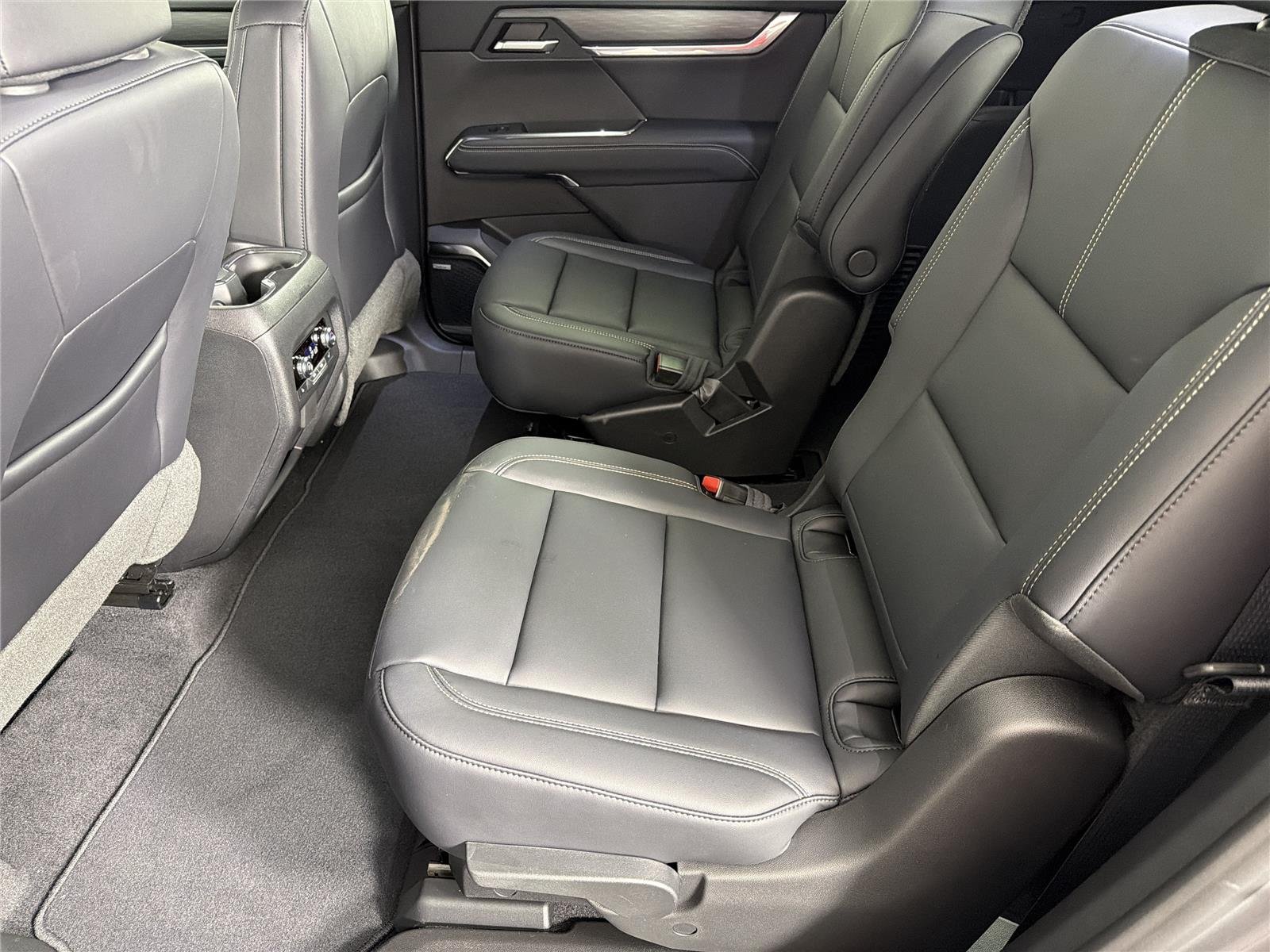 2026 GMC Acadia Elevation - Photo 20
