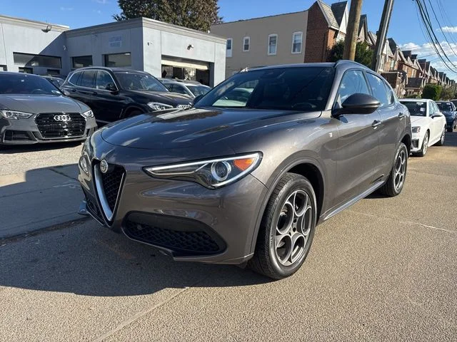 2023 Alfa Romeo Stelvio Ti AWD photo
