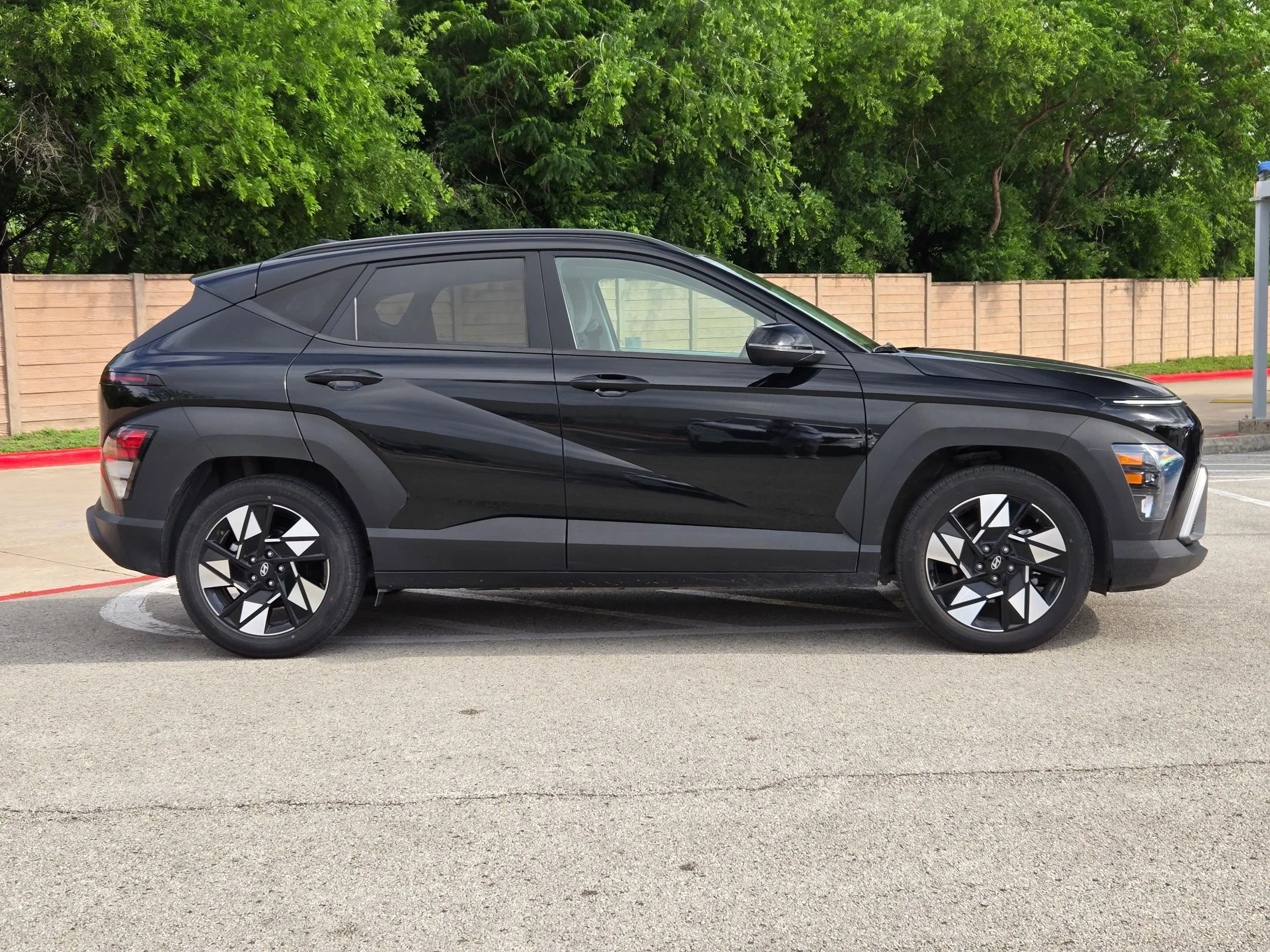 KM8HB3AB4RU076918