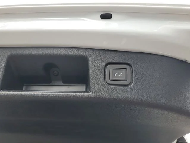 2025 Chevrolet Blazer EV LT - Photo 8