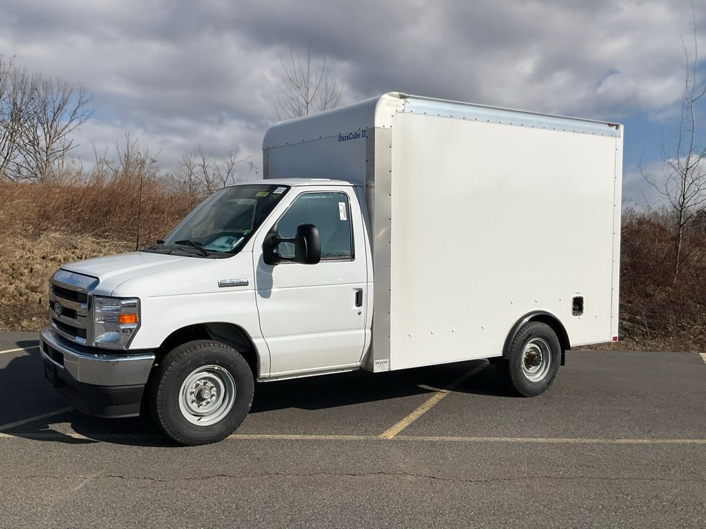 New 2026 Oxford White Ford E-350 SRW image 25