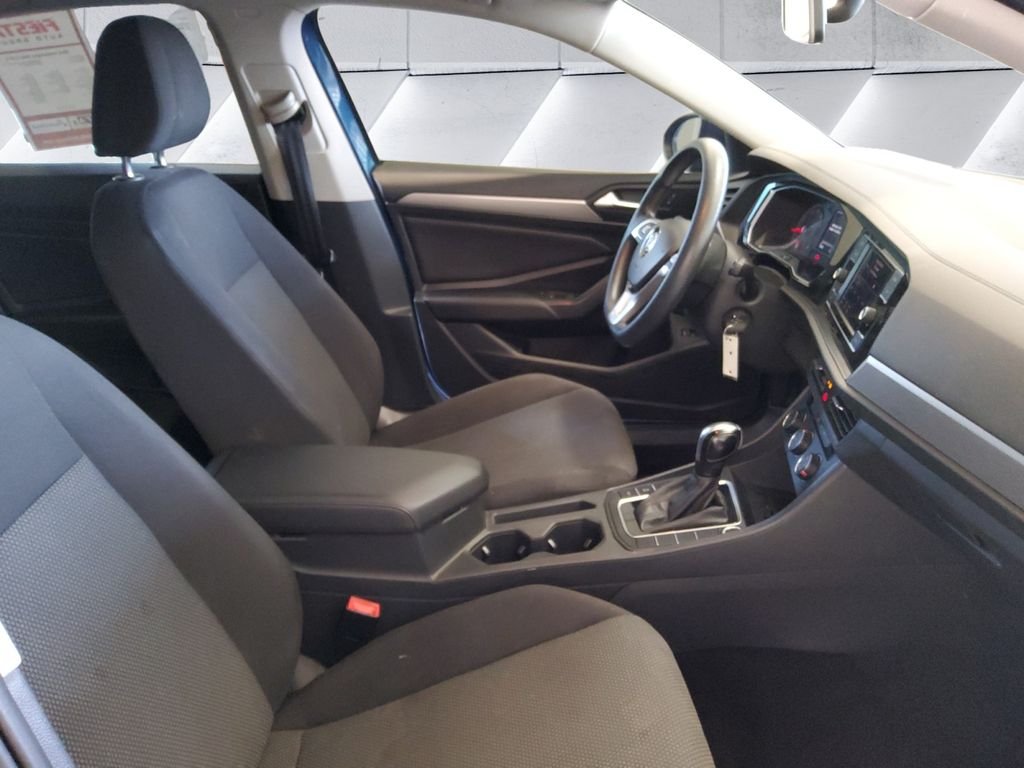 Used 2019  Volkswagen 1.4T S image 13