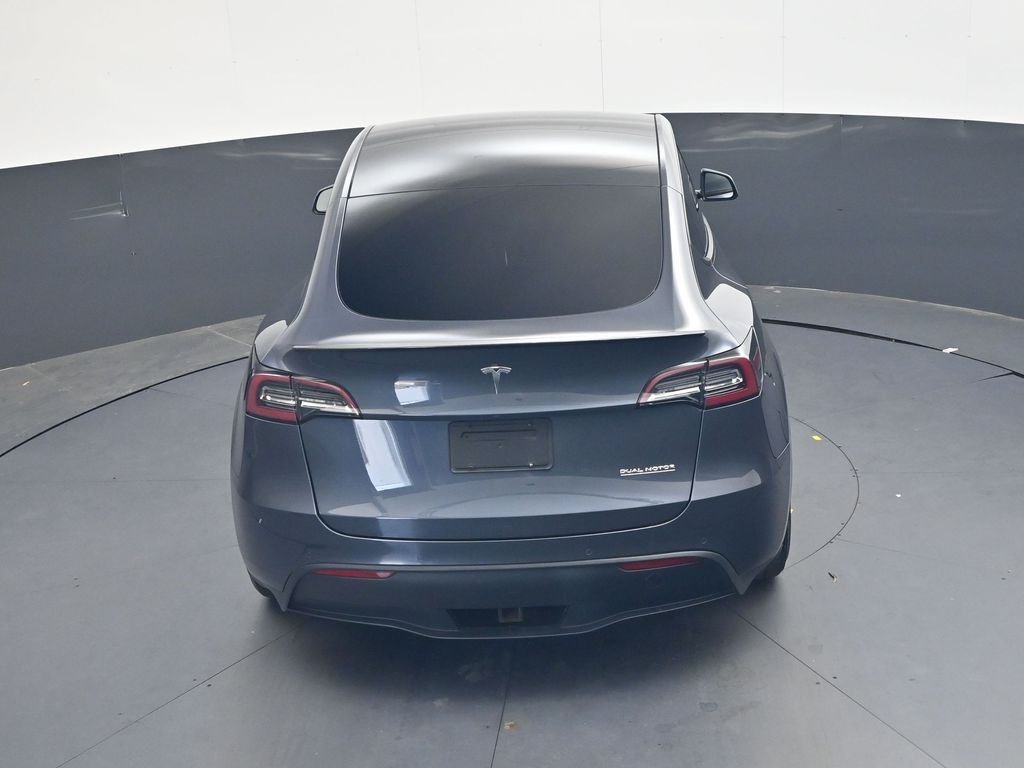 Used 2020  Tesla Performance image 31